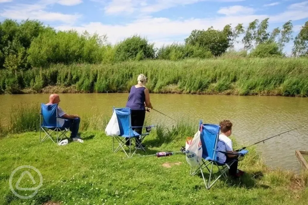 Fishing lake 