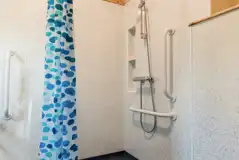 Foxwood pod ensuite with shower