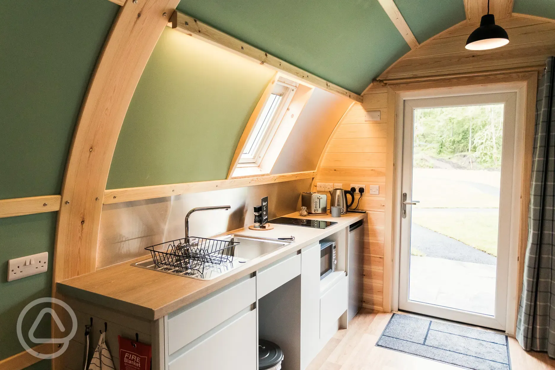 Foxwood pod kitchenette