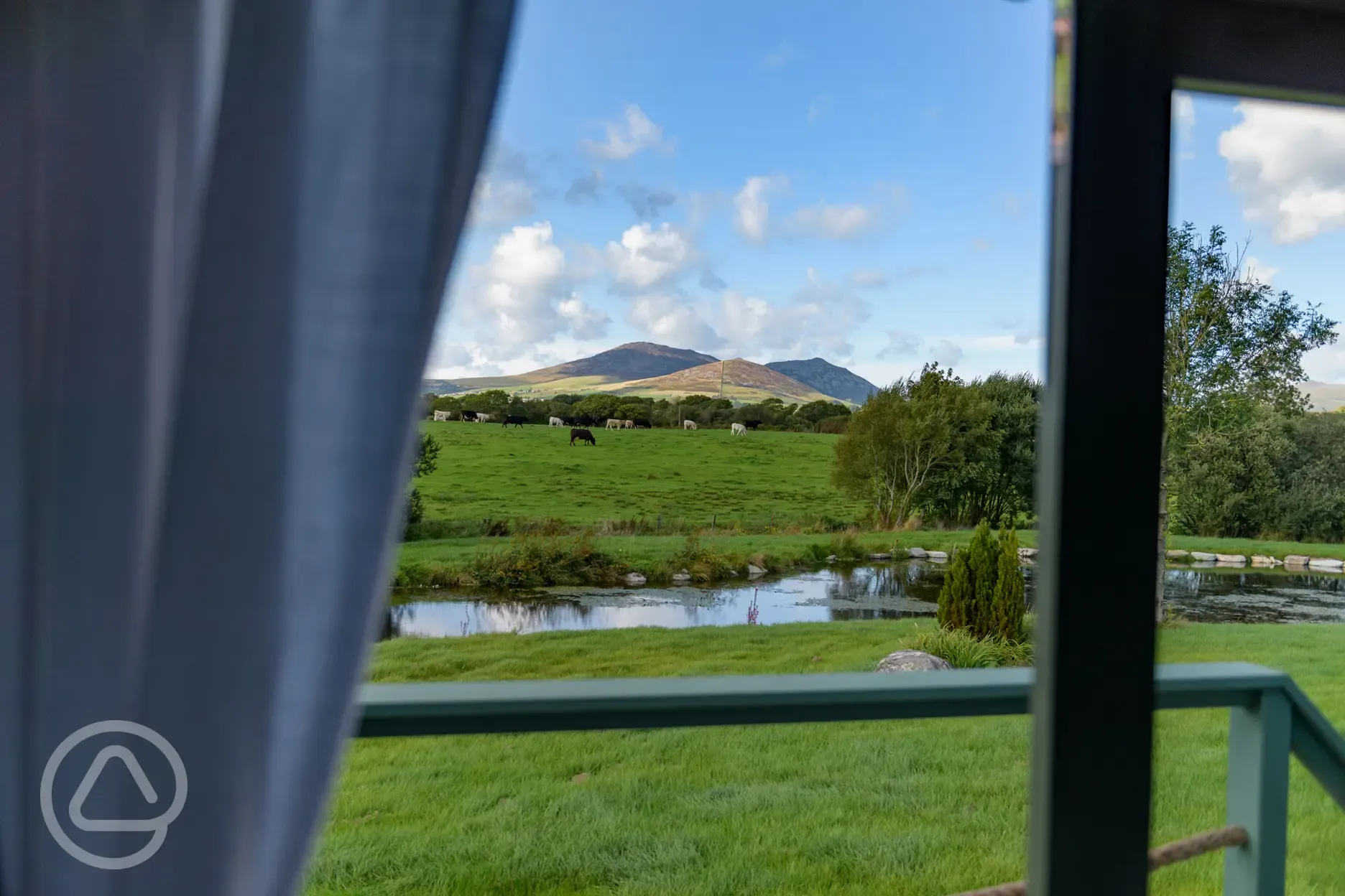 Angharad the ensuite Poacher's Hut view