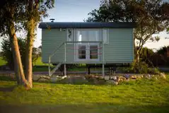 Susanna ensuite poacher's hut