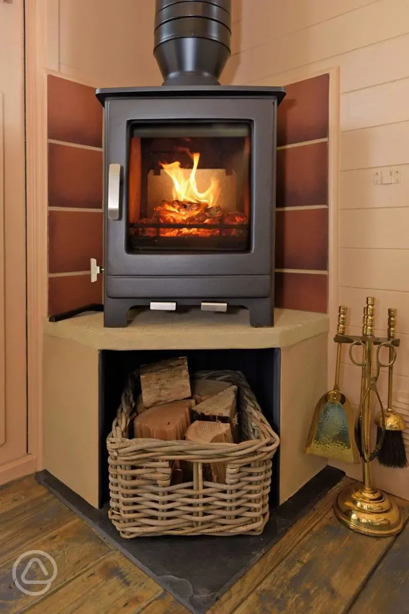 Marared ensuite gypsy hut wood burner