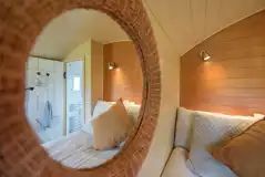 Marared the ensuite Gypsy Hut interior and mirror