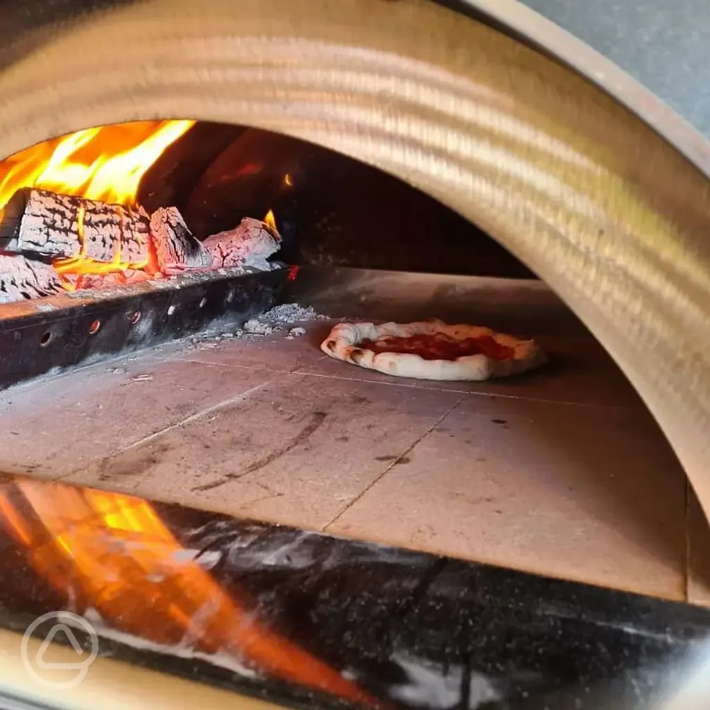 Woodfire pizza oven 