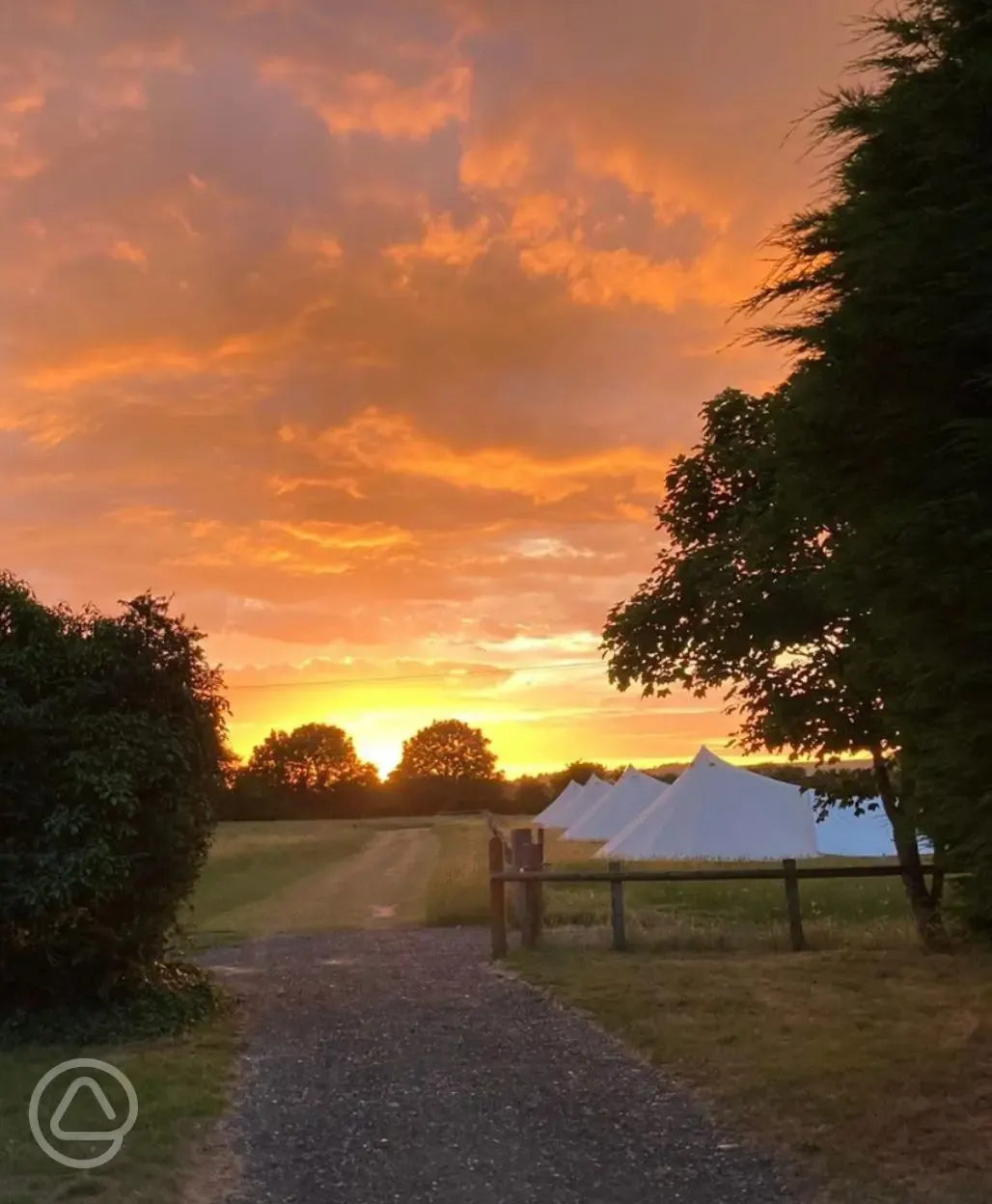 Bell tent glamping makes life easier