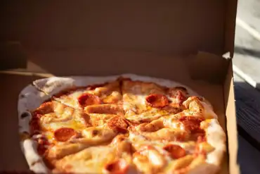 Field Kitchen - homemade pizzas