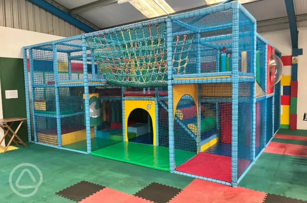 Baarney's play barn 