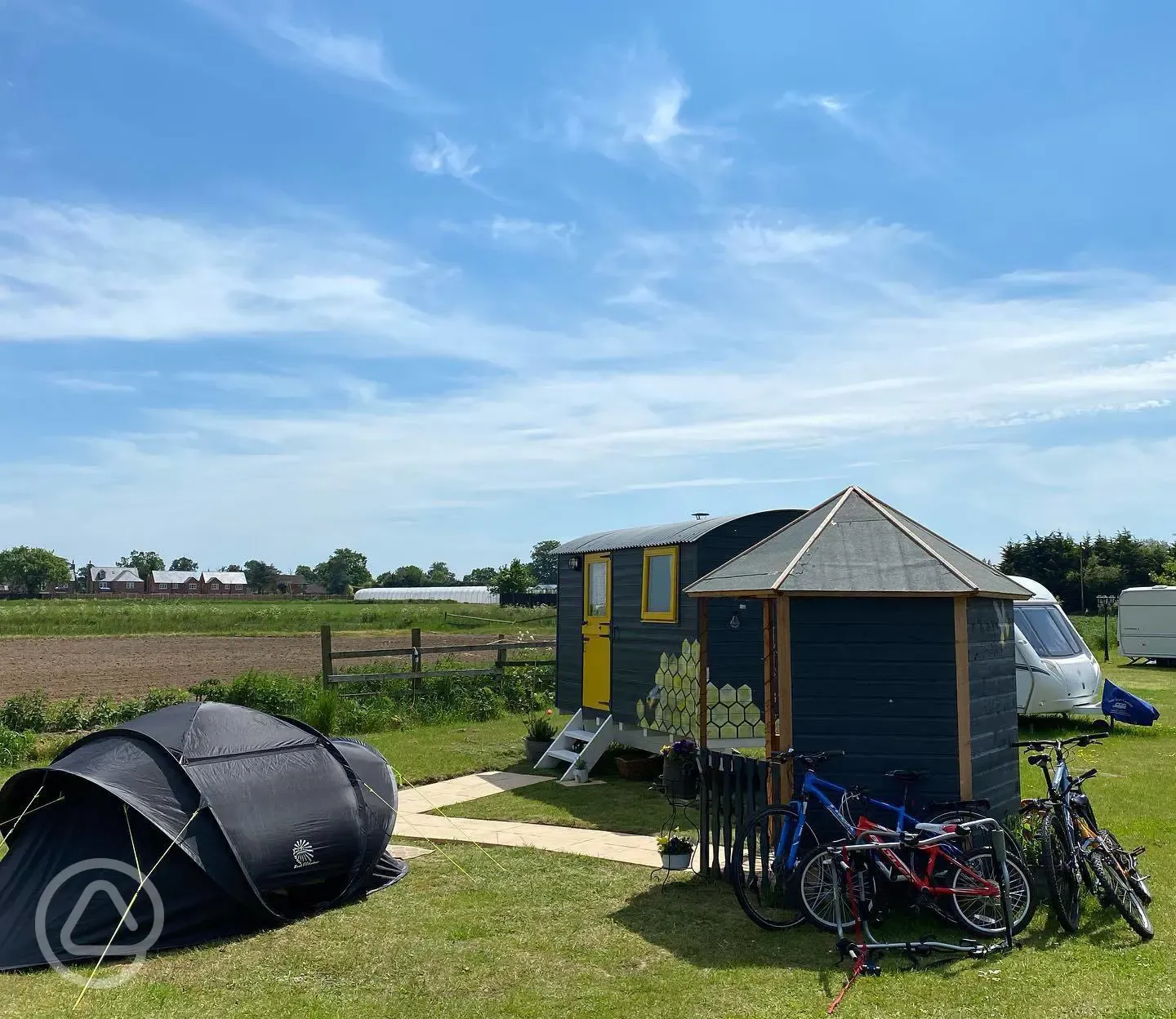 Bumble shepherd's hut and grass pitches