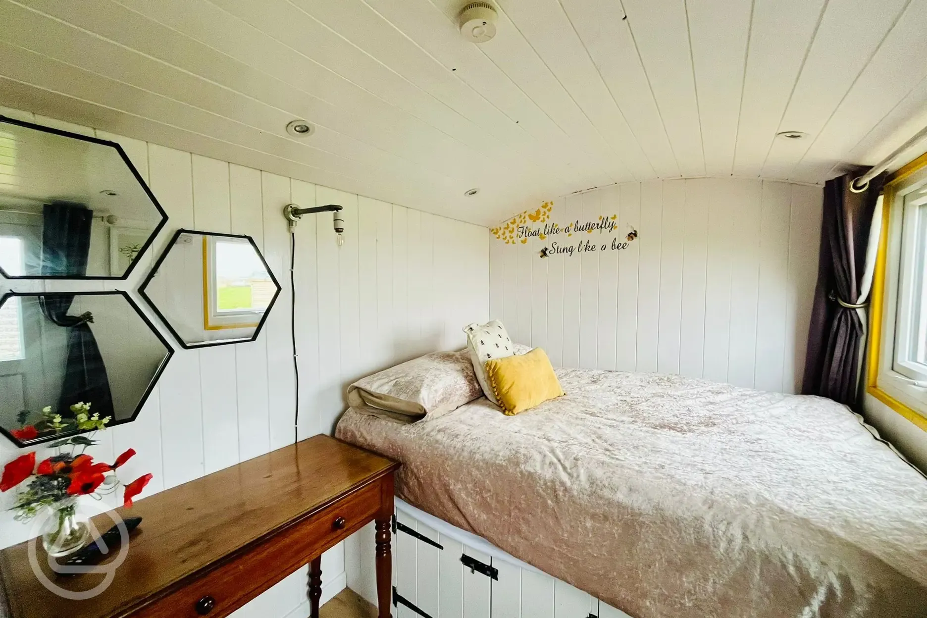 Bumble shepherd's hut bedroom