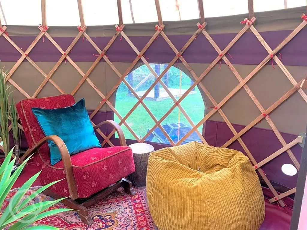 Tiddywinkle yurt interior