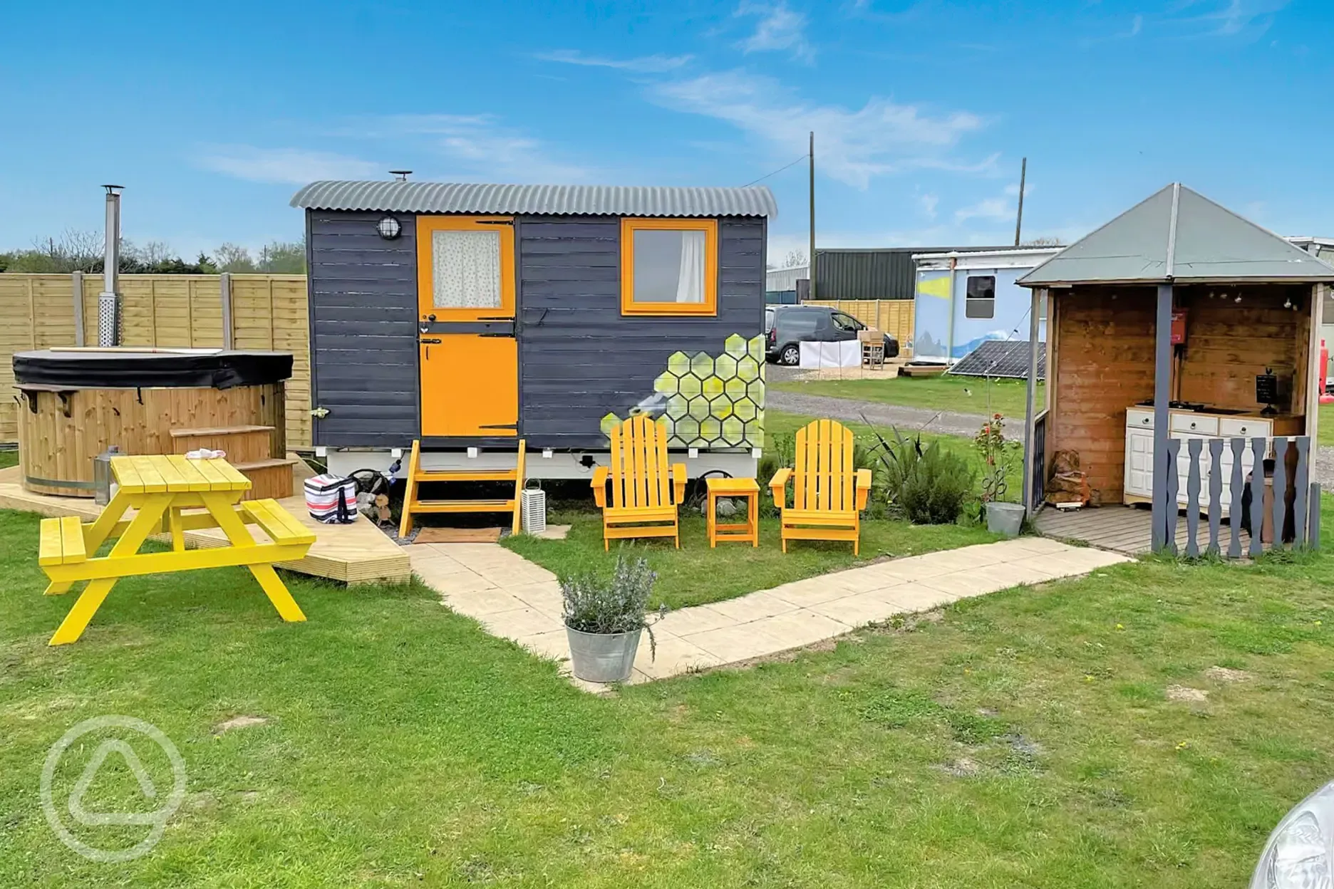 Bumble shepherd's hut