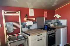 Bumble shepherd's hut kitchen Bumble shepherd's hut kitchen