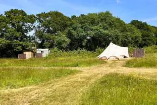 Cattlestone Farm, West Chiltington, Pulborough, West Sussex (7.4 miles)