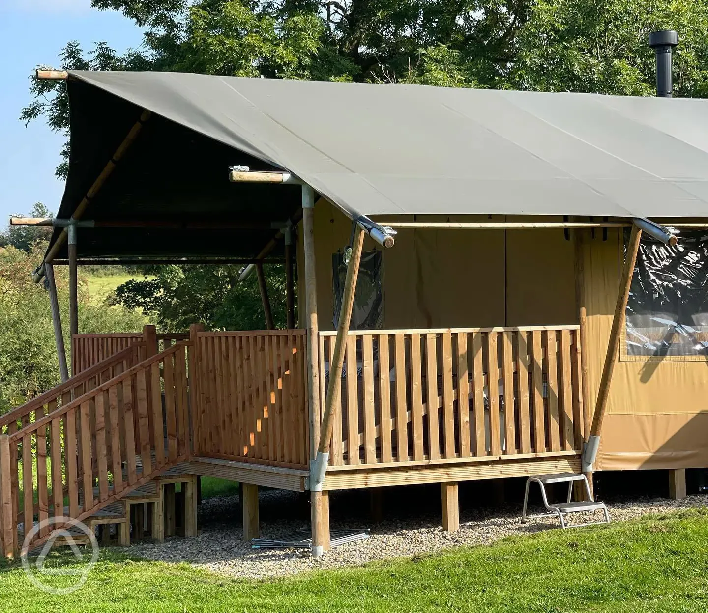 Safari tent