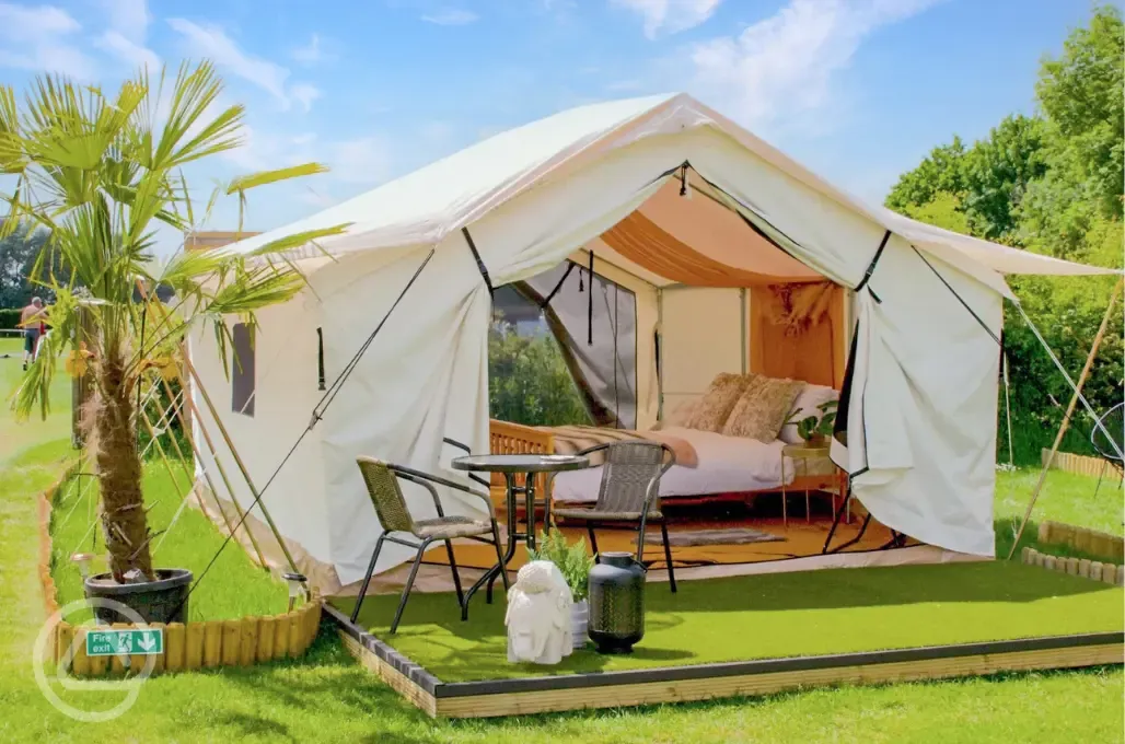 Majesty tent