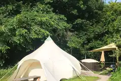 Jenny Wren bell tent with wood-fired hot tub Jenny Wren bell tent with wood-fired hot tub