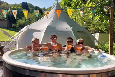 Jenny Wren bell tent hot tub