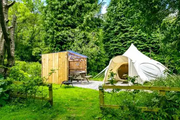 Barn Owl bell tent with hot tub