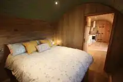 Pheasant's Roost glamping pod double bedroom