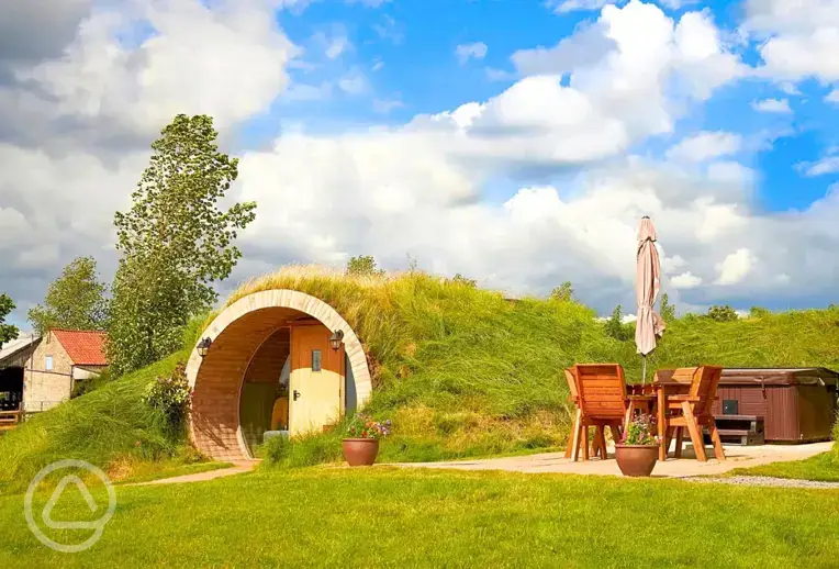 Hare's View glamping pod and hot tub