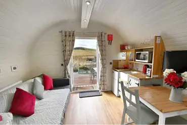 Ensuite glamping pod interior 