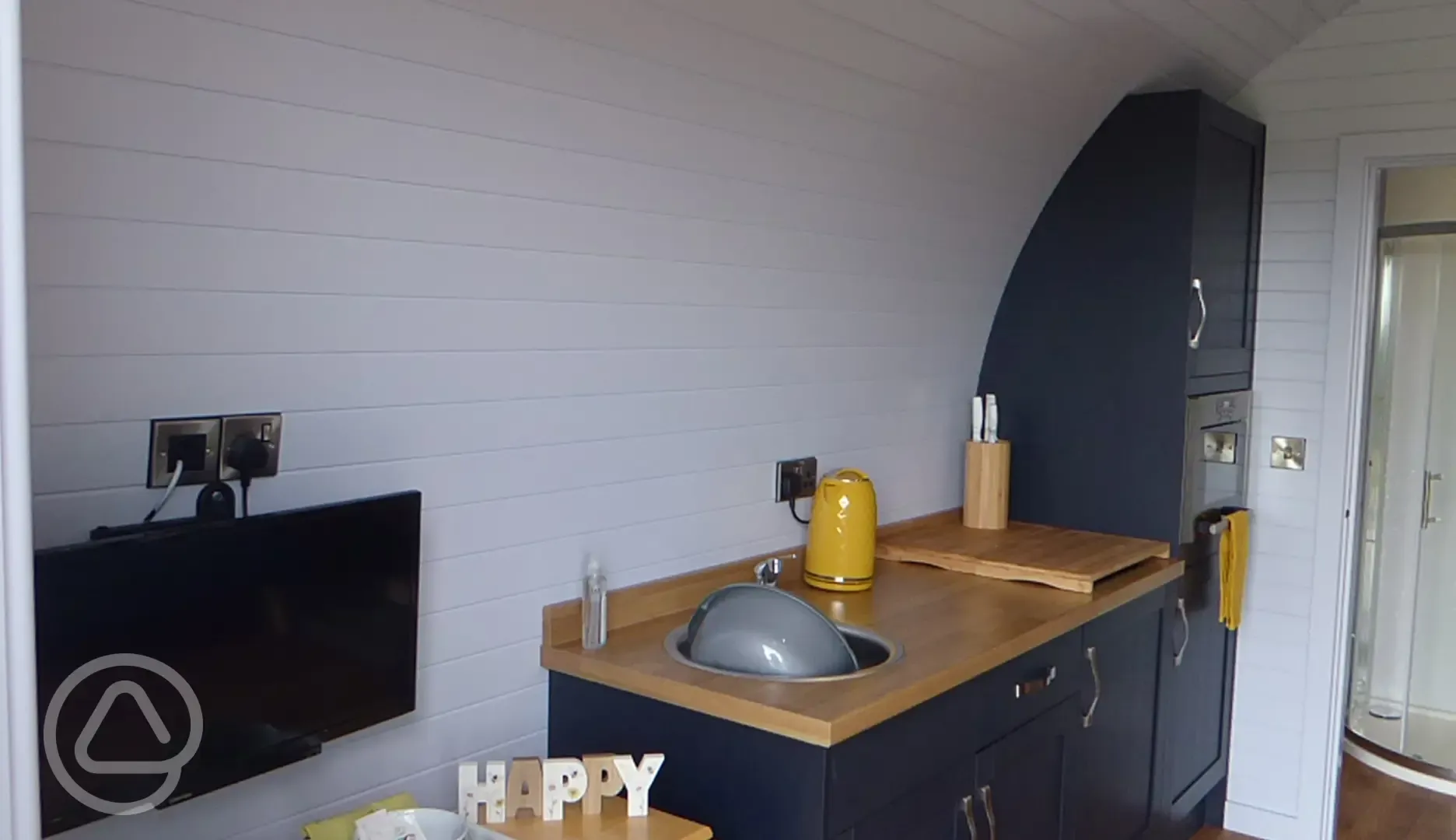 Ensuite glamping pod kitchenette