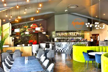Onsite restaurant and bar, Arthur's. Serving coffee and cakes, lunch and dinner