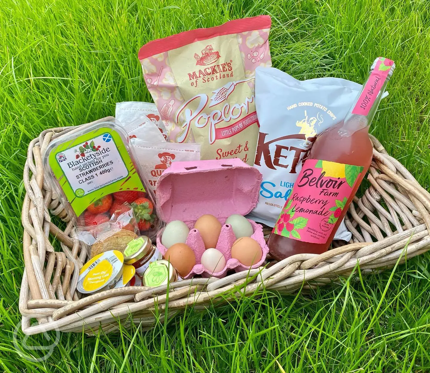 Seasonal welcome hamper at Maycroft Retreat
