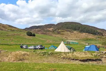 Non electric grass tent pitches
