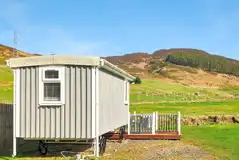 Shepherd's hut (dog friendly) at Glengoulandie Camping