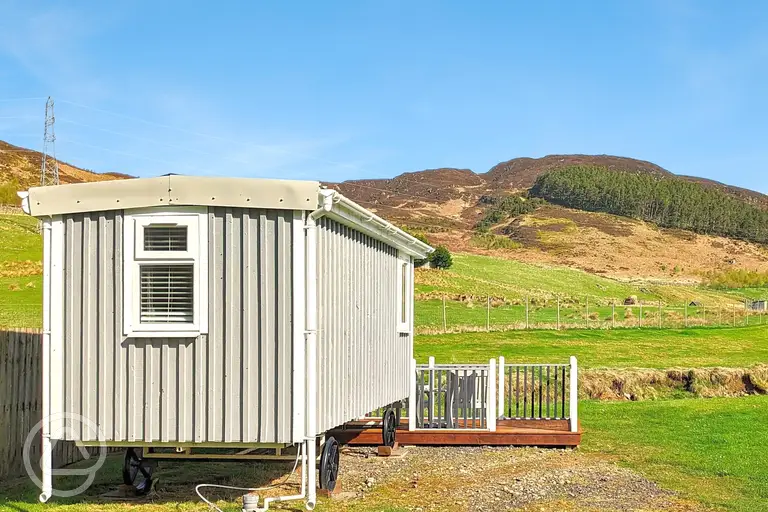 Shepherd's hut (dog friendly) at Glengoulandie Camping