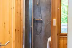 Chimpanzee large ensuite glamping pod bathroom shower
