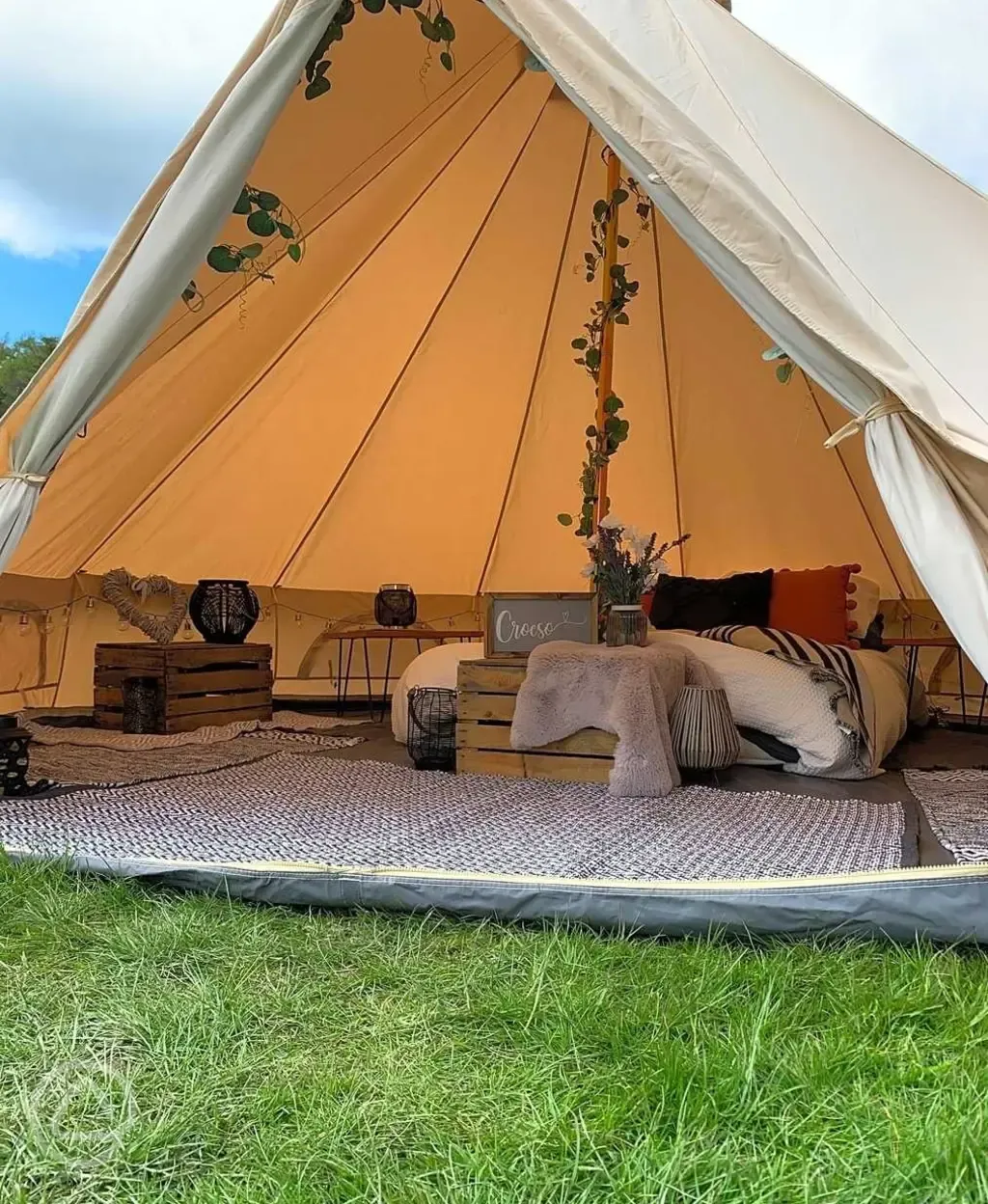 Bell tent