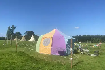 Camping on non electric grass tent pitches