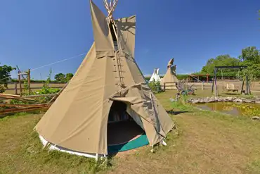 Tipi tent