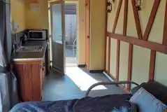 Ensuite shepherd's hut (with electric) with sink and microwave