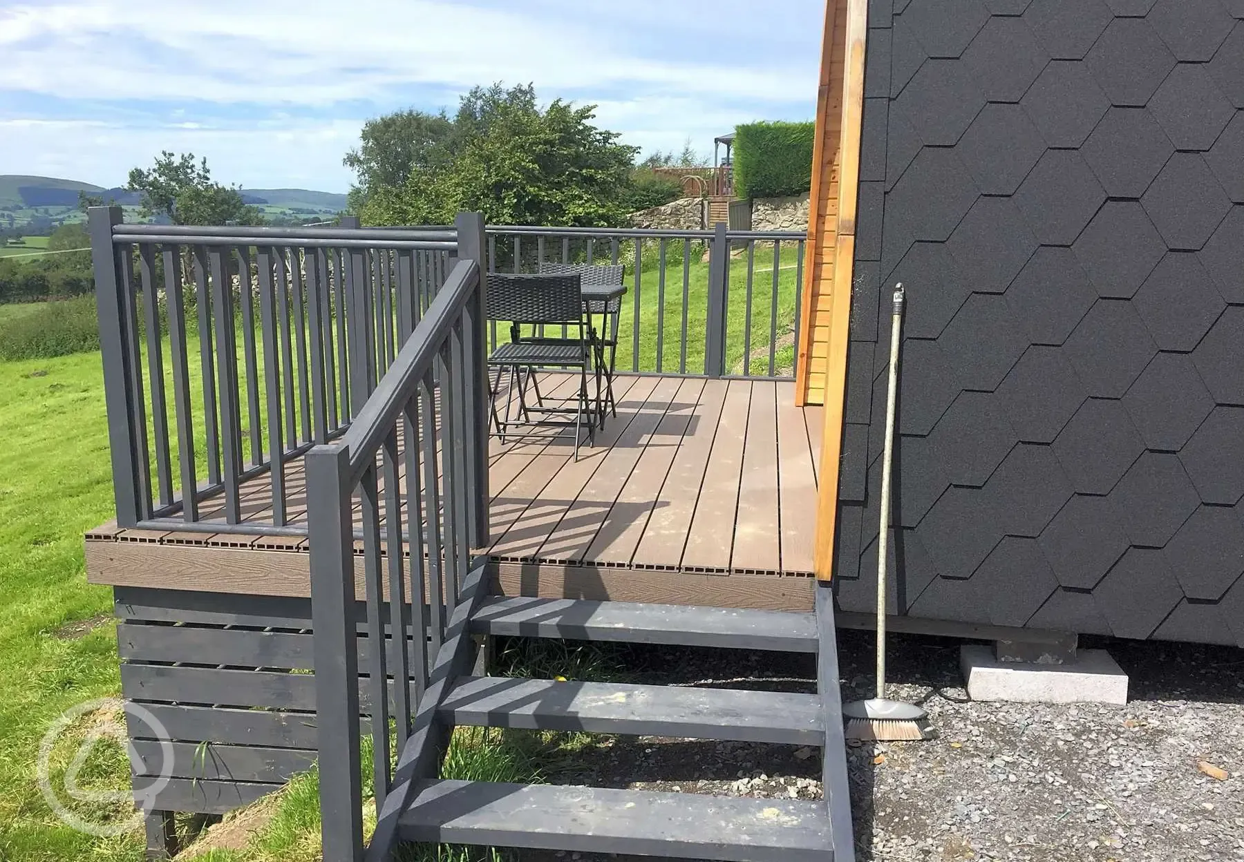 Ensuite pod with hot tub patio