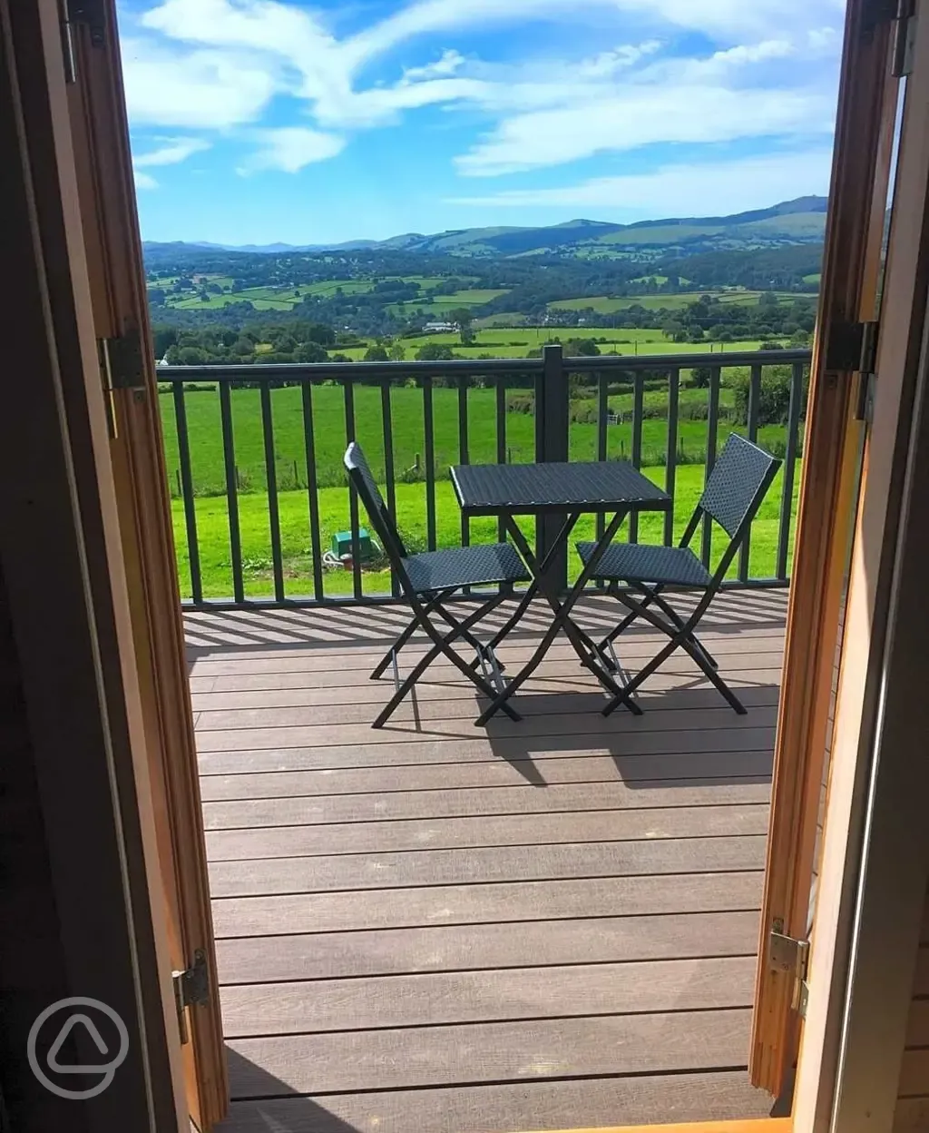 Ensuite pod with hot tub patio and view