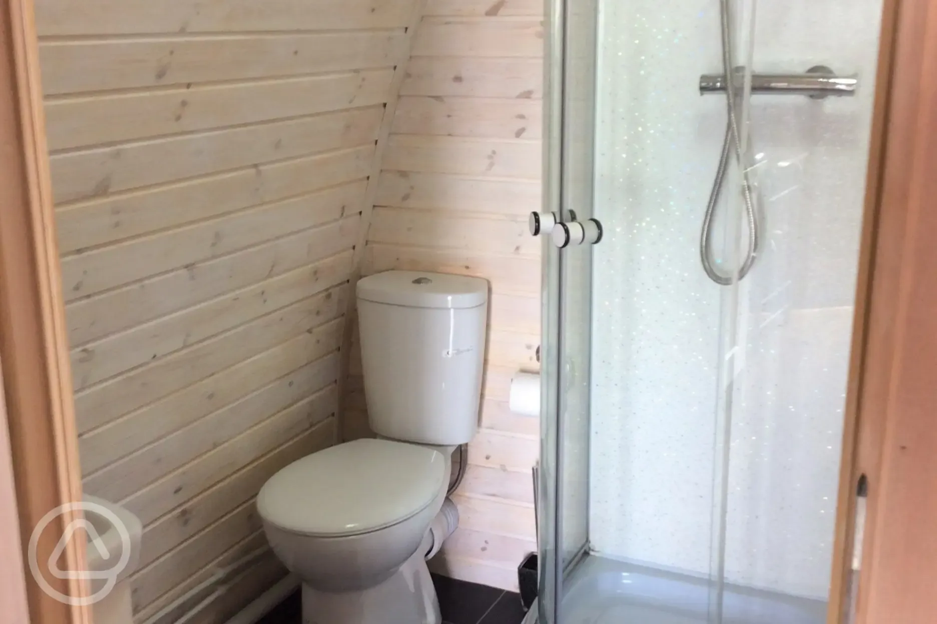 Glamping pod ensuite bathroom