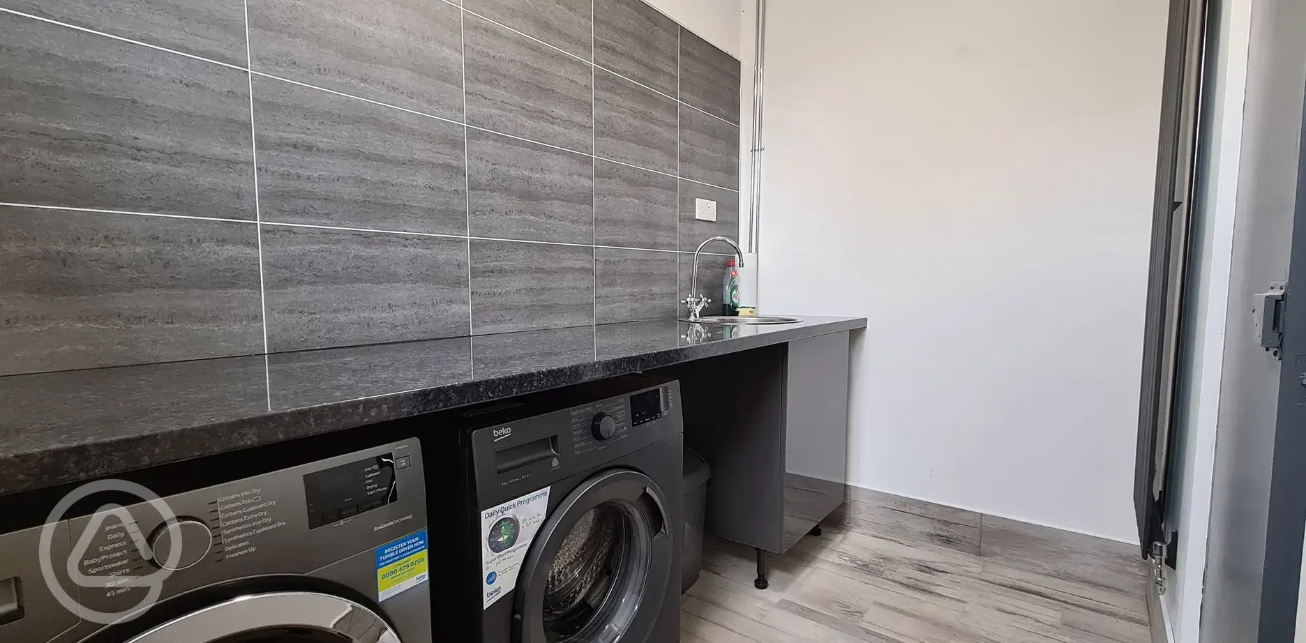 Washing up area and laundry