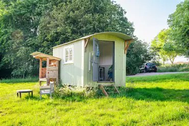 Shepherd's hut