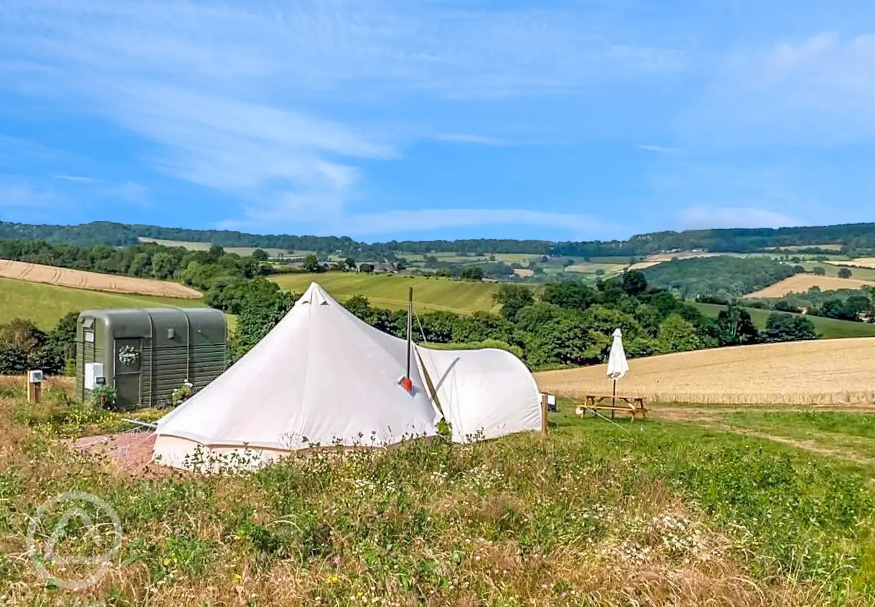 Overview of tent
