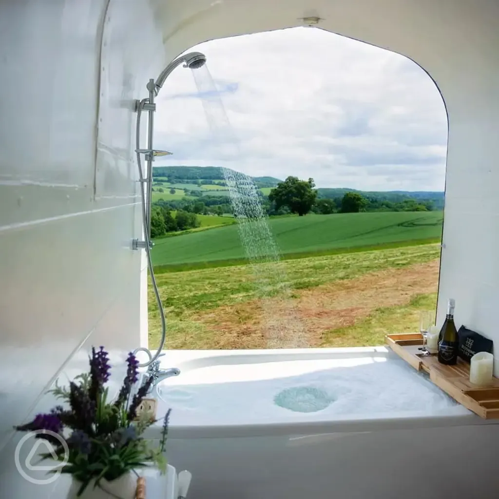 Bell tent private horsebox bathrooms