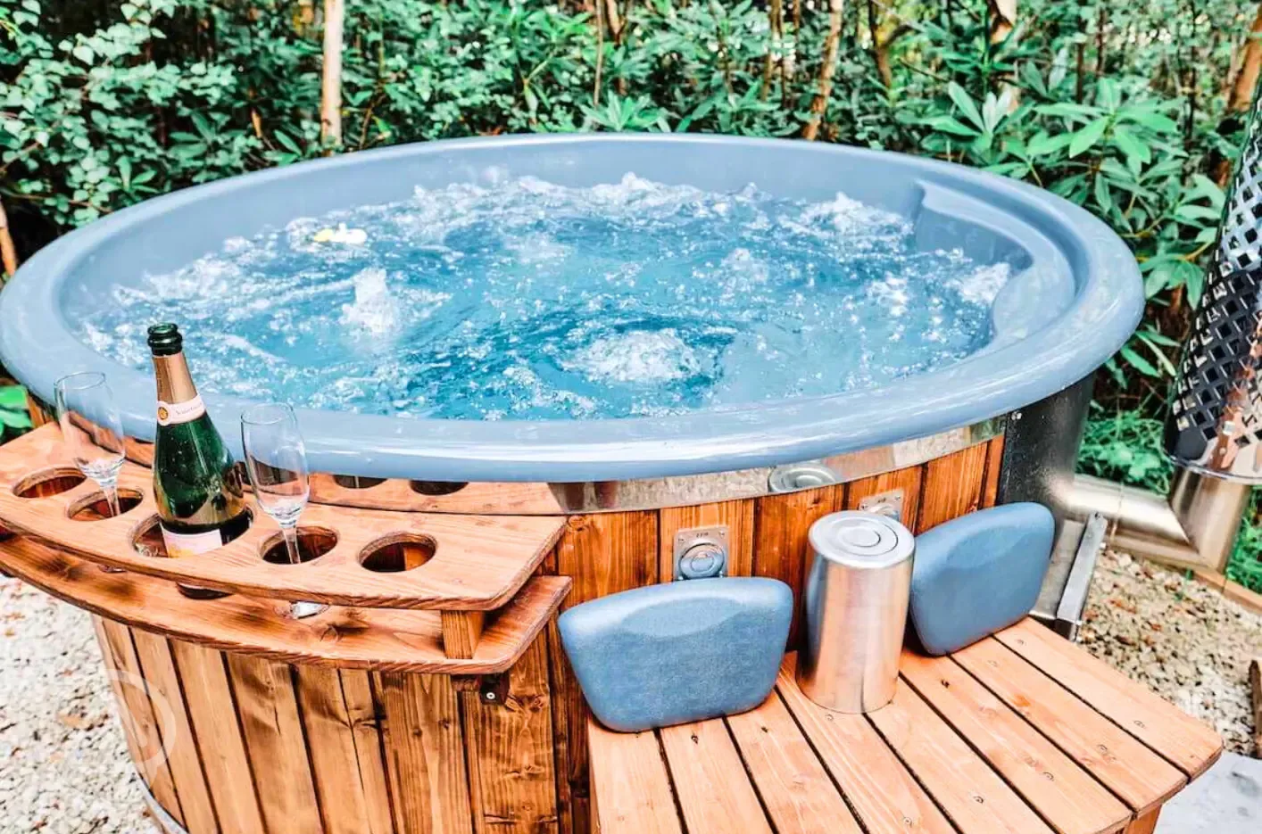 Private hot tubs