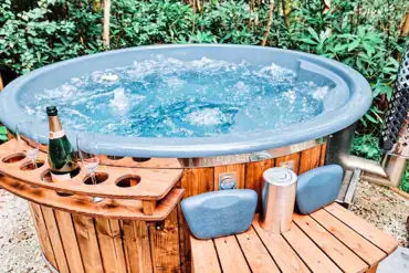 Private hot tubs