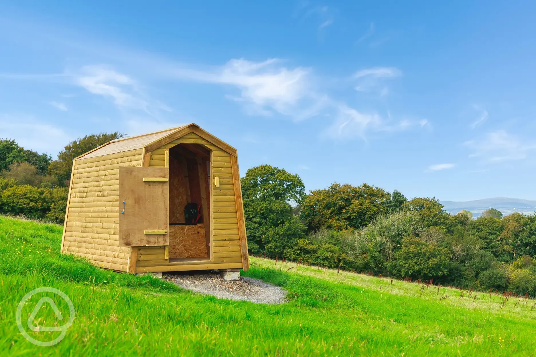 Ensuite bathrooms for each pitch