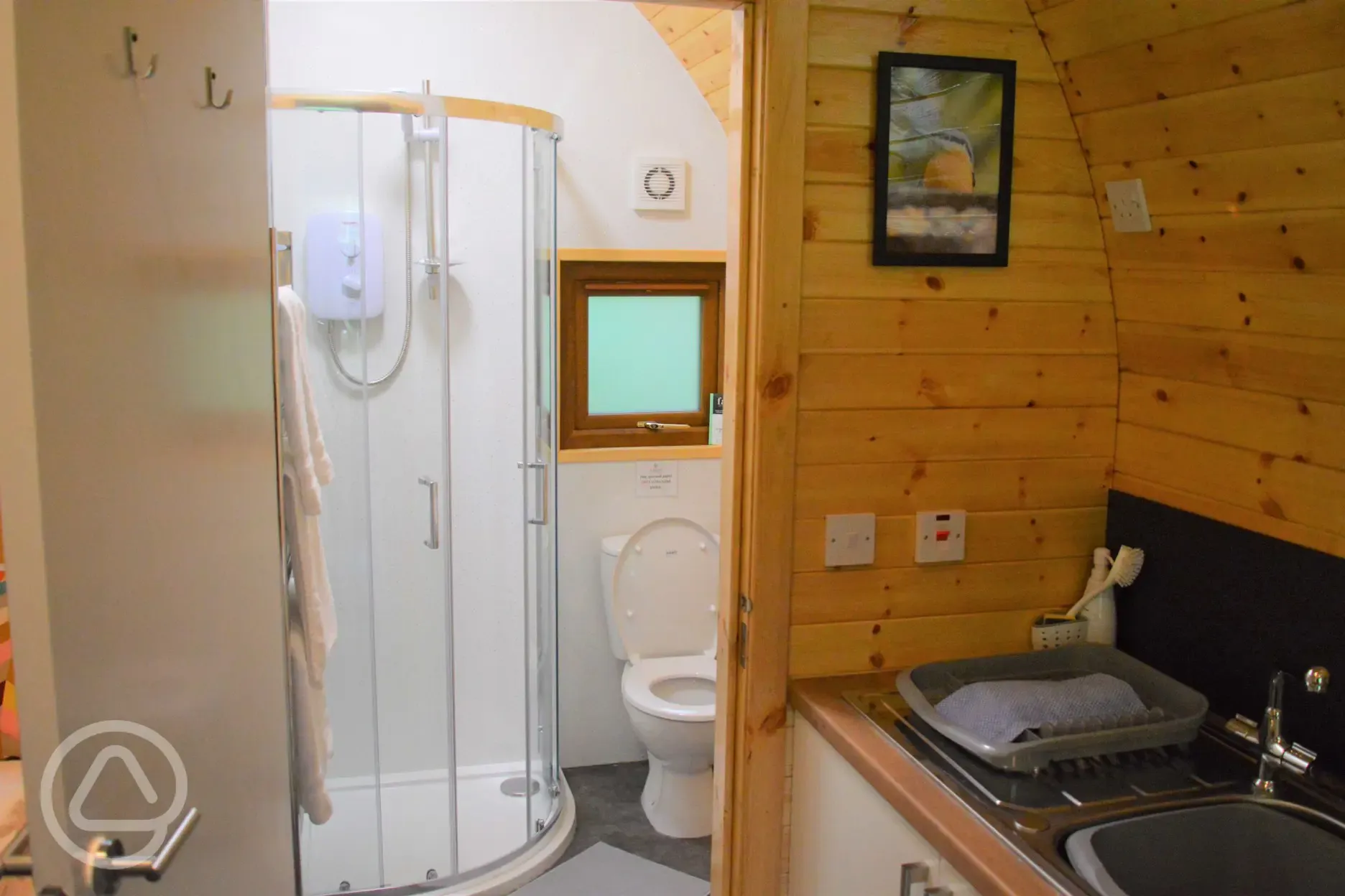 Pod ensuite bathroom