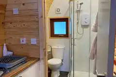 Pod ensuite bathroom