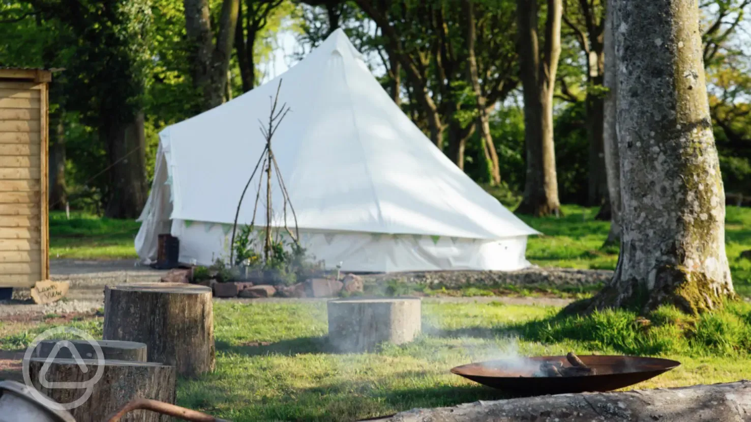 Bell tent 