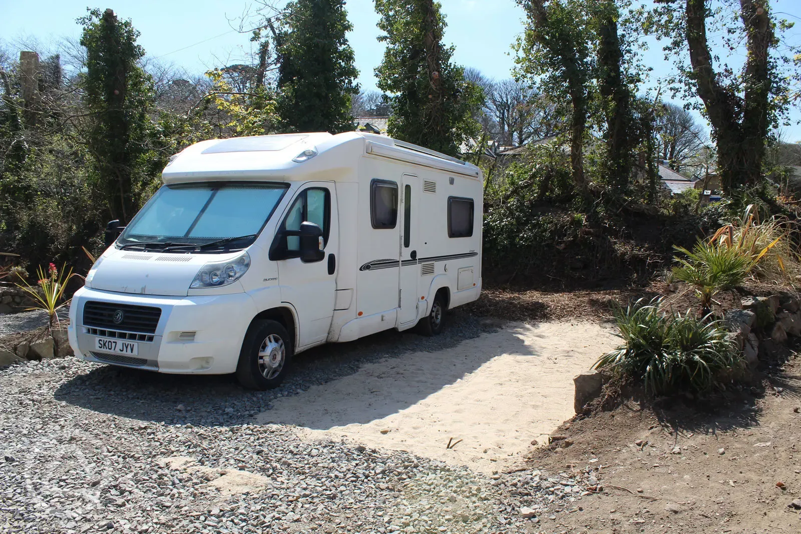 Fully serviced hardstanding pitches